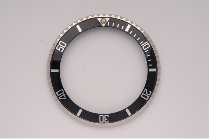 Bezel Set | Submariner | White Triangle Pearl | B9